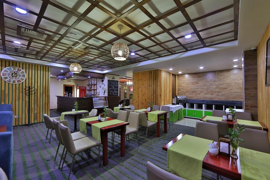 Green City Hotel Bishkek Exterior foto
