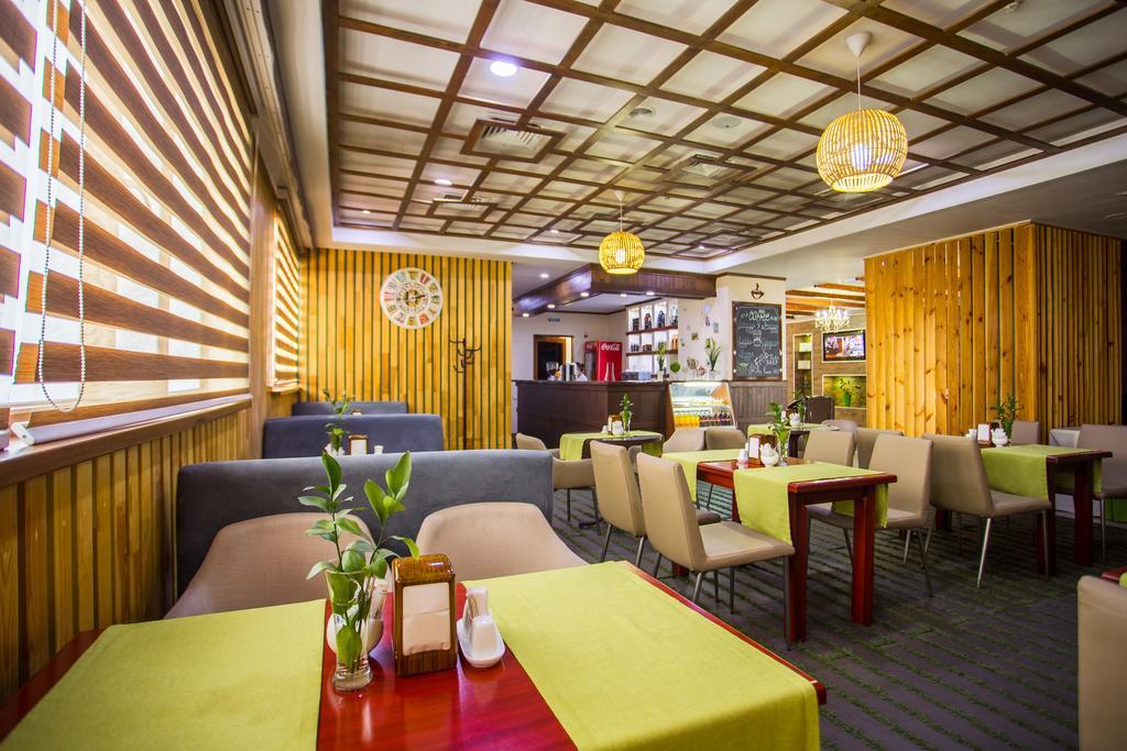 Green City Hotel Bishkek Exterior foto
