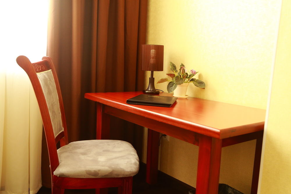 Green City Hotel Bishkek Exterior foto