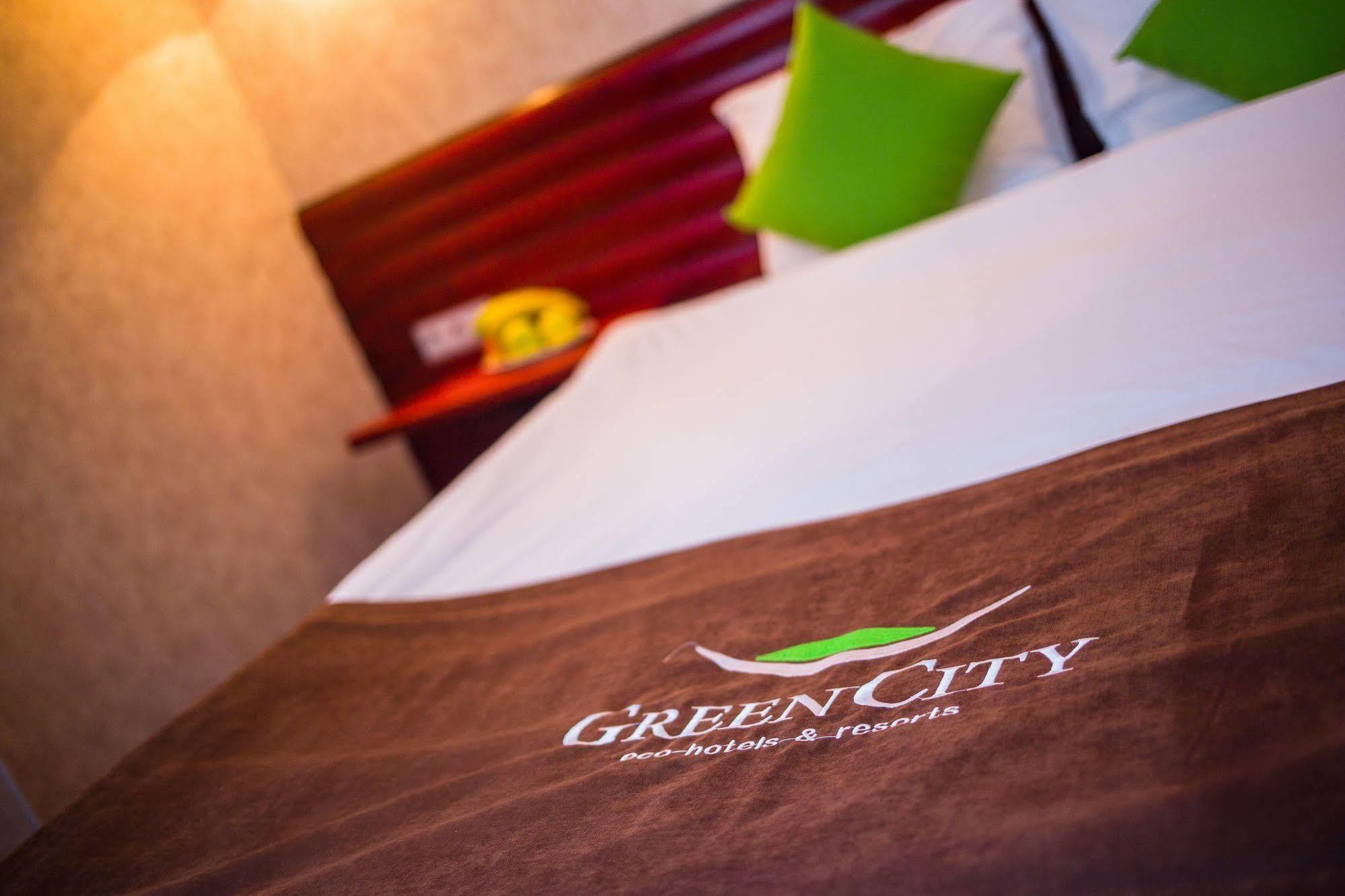Green City Hotel Bishkek Exterior foto